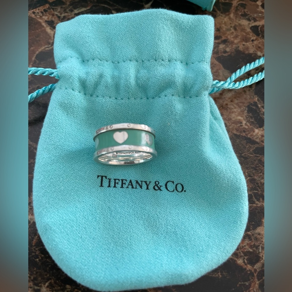Tiffany’s ring size 5.5